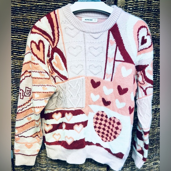 Aelfric Eden Sweaters - Aelfric Eden- Women's Heart Pattern‎ Sweater - Pink and Red, Size: Small